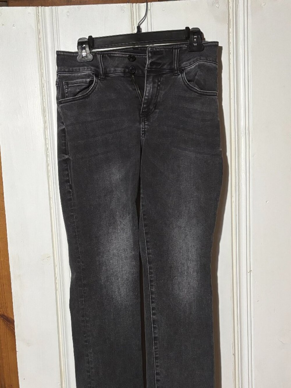 Cabi Cinch Straight #4705 washed black size 6